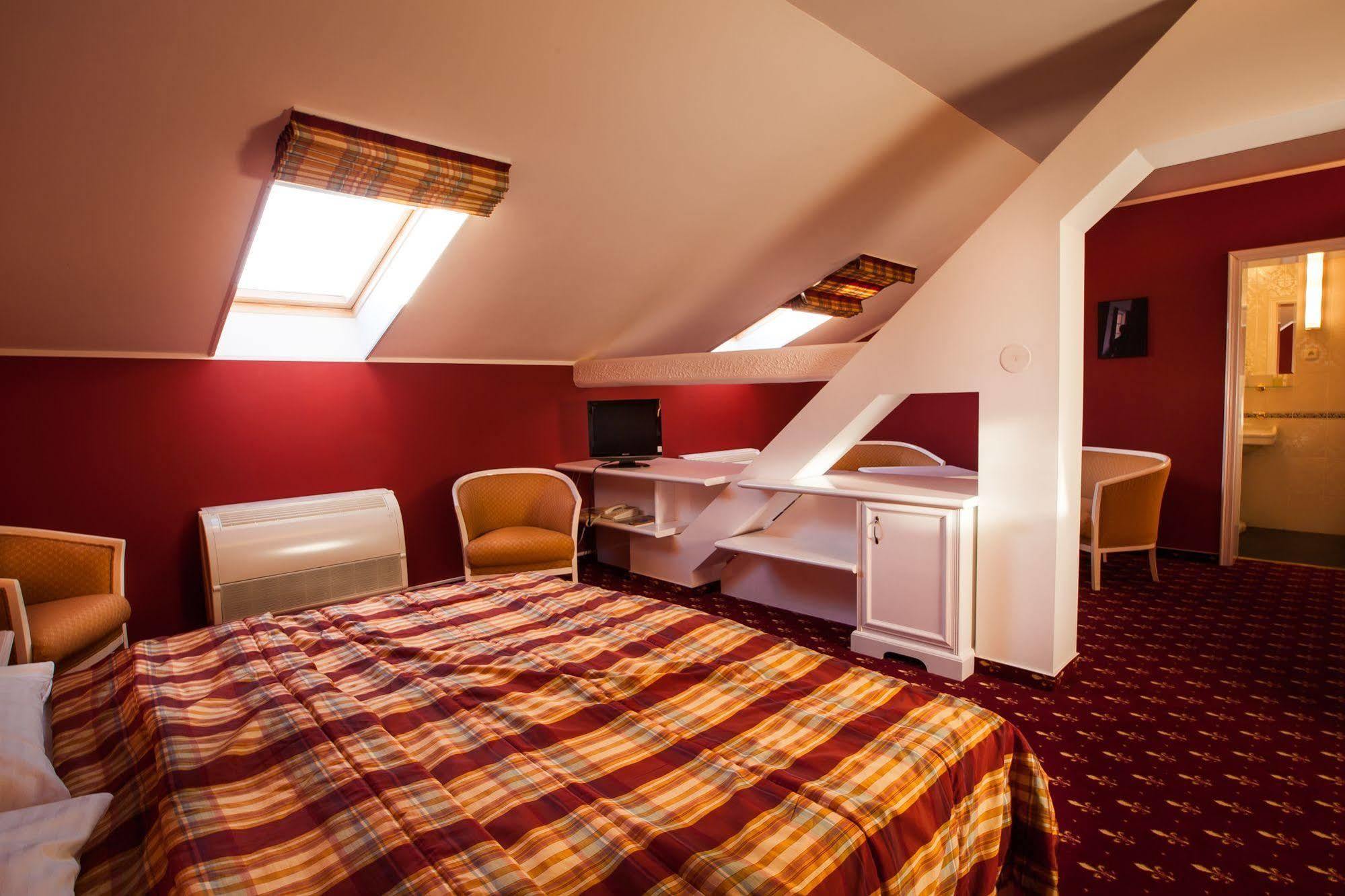 Park Hotel Tartuf Beladice エクステリア 写真